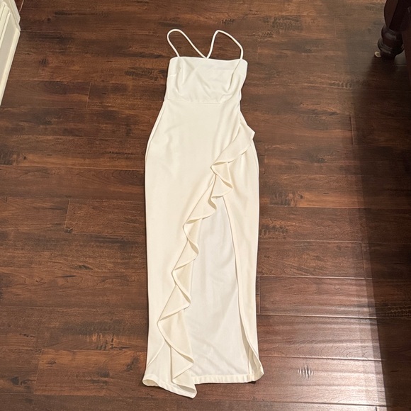 Windsor Dresses & Skirts - Windsor Cream Asymmetrical Ruffle Dress